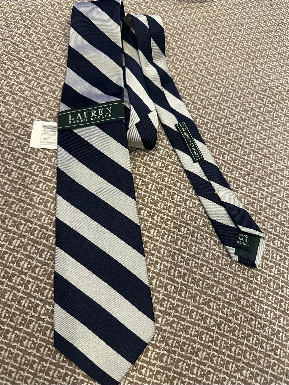 Lauren Ralph Lauren Navy and Silver Diagonal Stripe Silk Tie